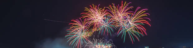 Feux d'artifice multicolores 